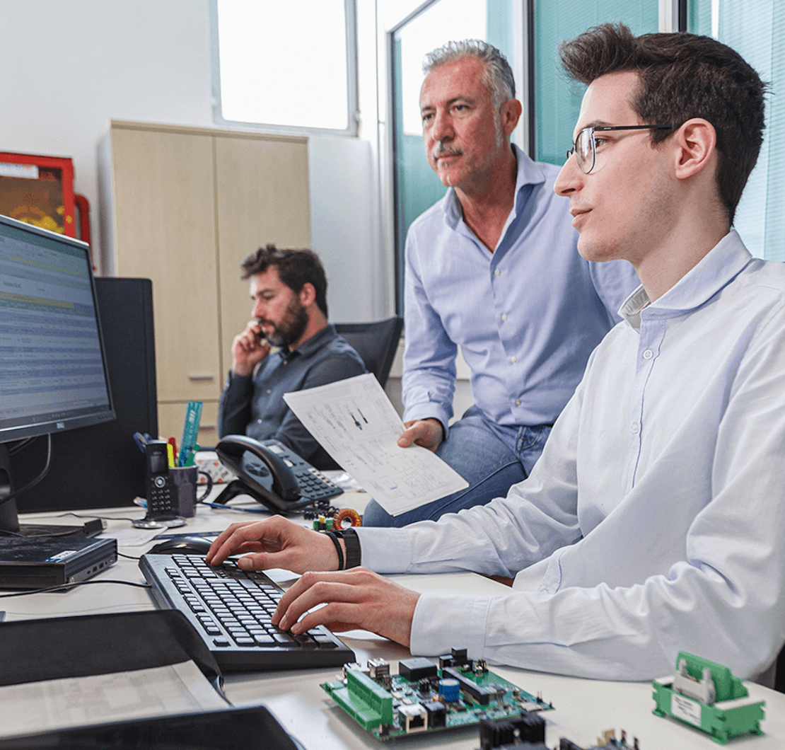 aziende assemblaggio schede elettroniche